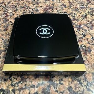 CHANEL Miroir Double Facettes Double
Mirror in Black